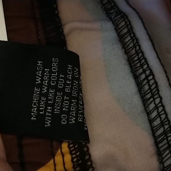 VIP Camo Sculpting Cargo Joggers 3/26 - Picture 8 of 11